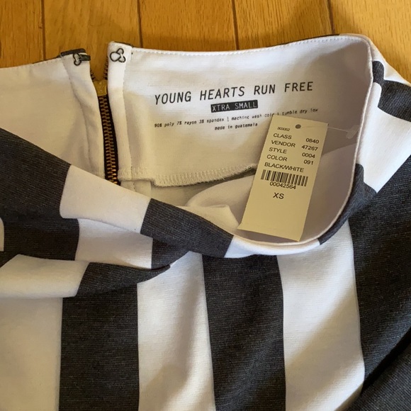 PacSun Mini Skirt - Picture 3 of 5